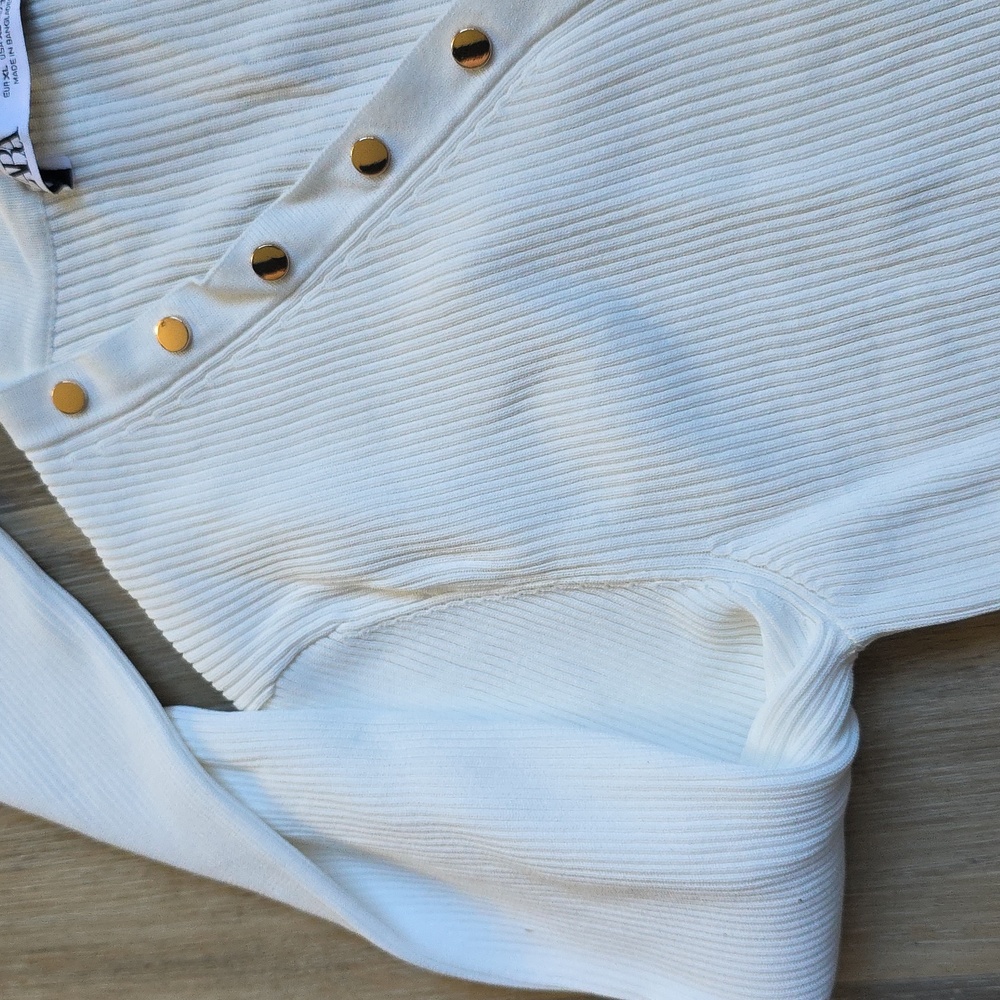 Zara White Ribbed Top - Picture 9 of 15